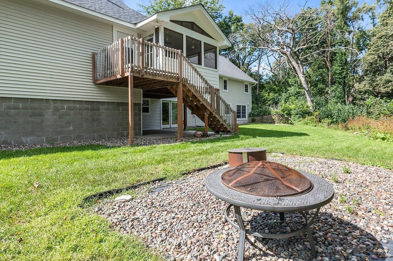 Updated Rambler in the Heart of Minnetonka
