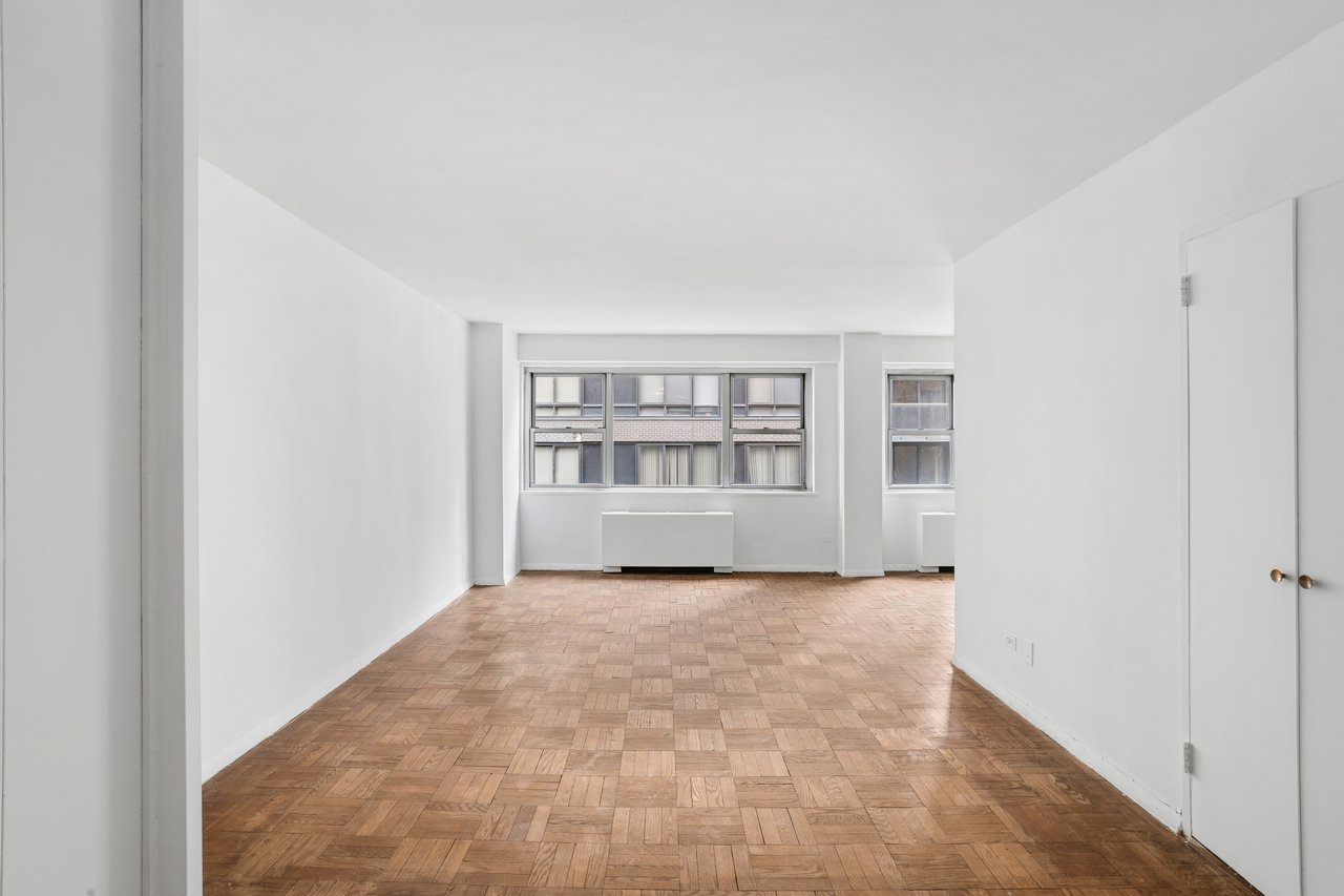 330 East 49th Street Unit 7M