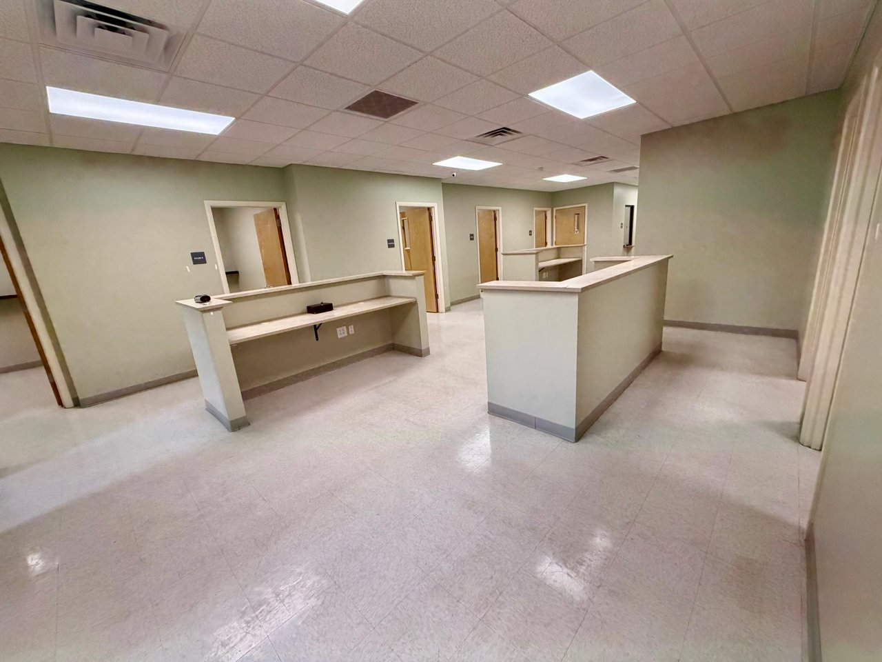 514 Mary Esther Cut Off NW