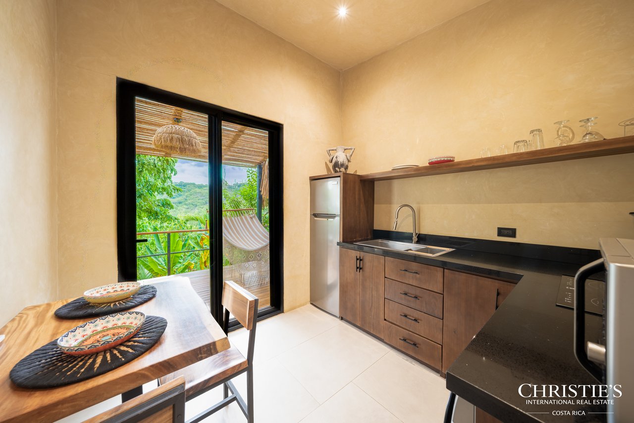 LE CLOS - An Exclusive Three-Residence Estate 
