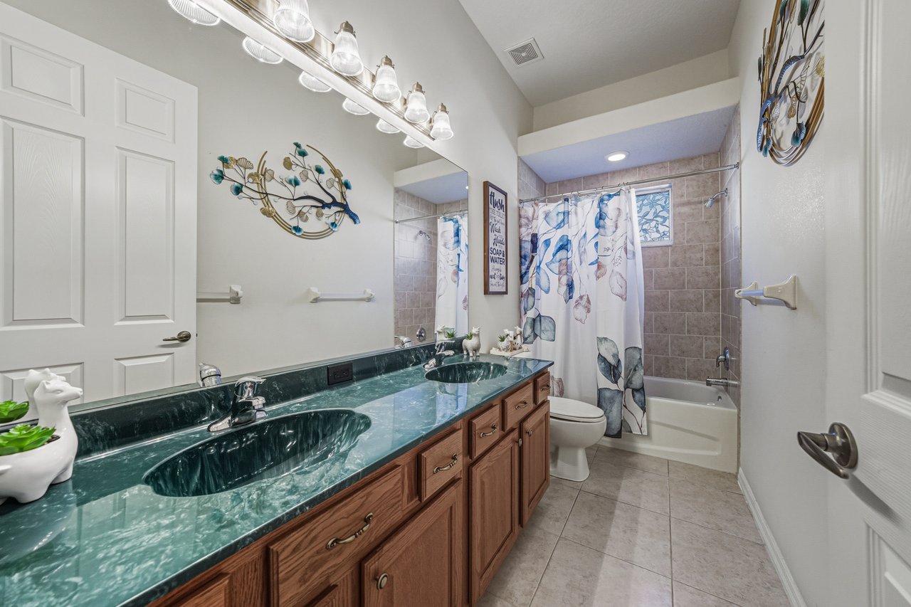 12852 GRAND TRAVERSE DR