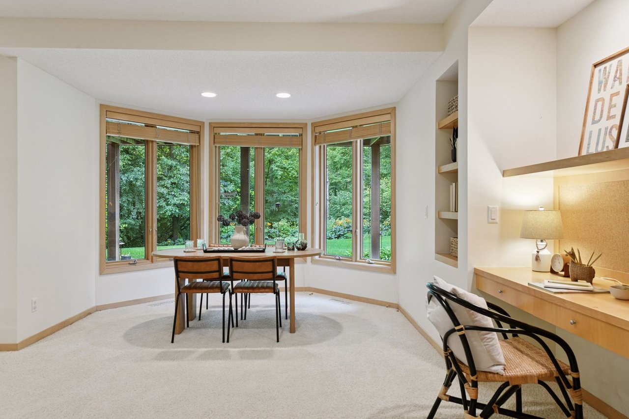 2487 Crowne Hill Road, Minnetonka