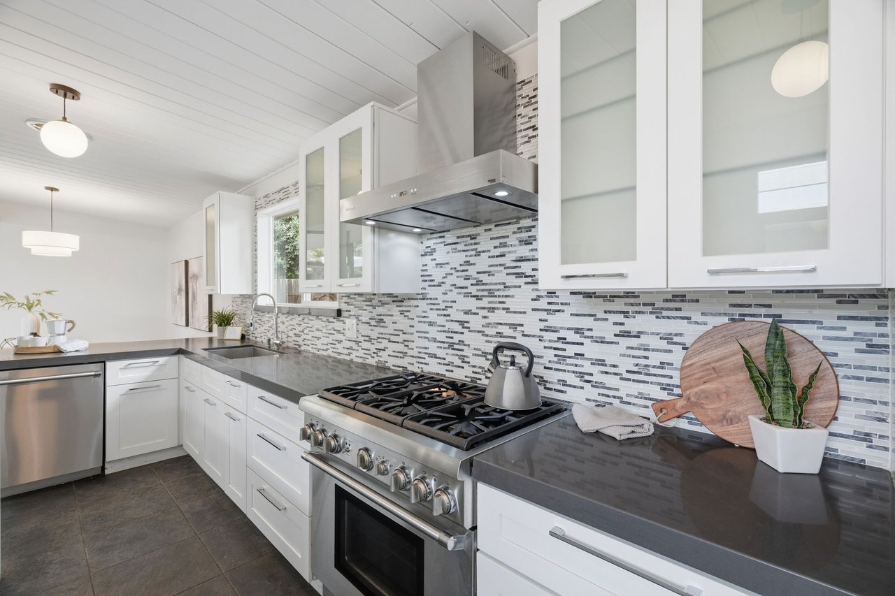 2418 Fairglen DR