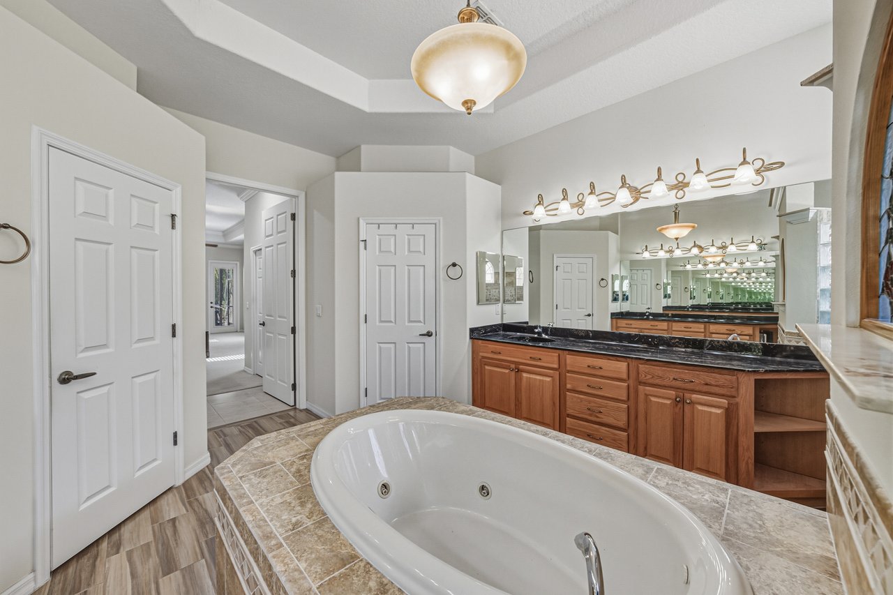 12852 GRAND TRAVERSE DR