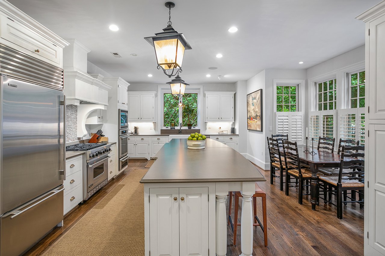 5025 Linnean Ave NW, Washington, DC 20008