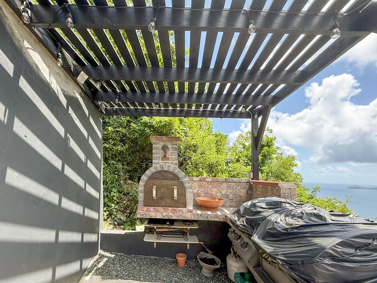 1051 Mount Healthy 2 Bedroom Townhouse