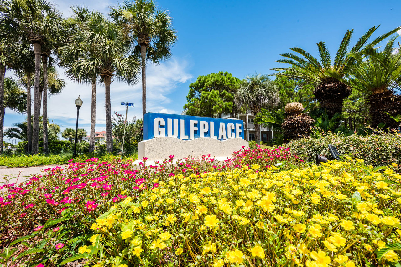 5 Reasons Every Season Feels Like Home in Gulf Place