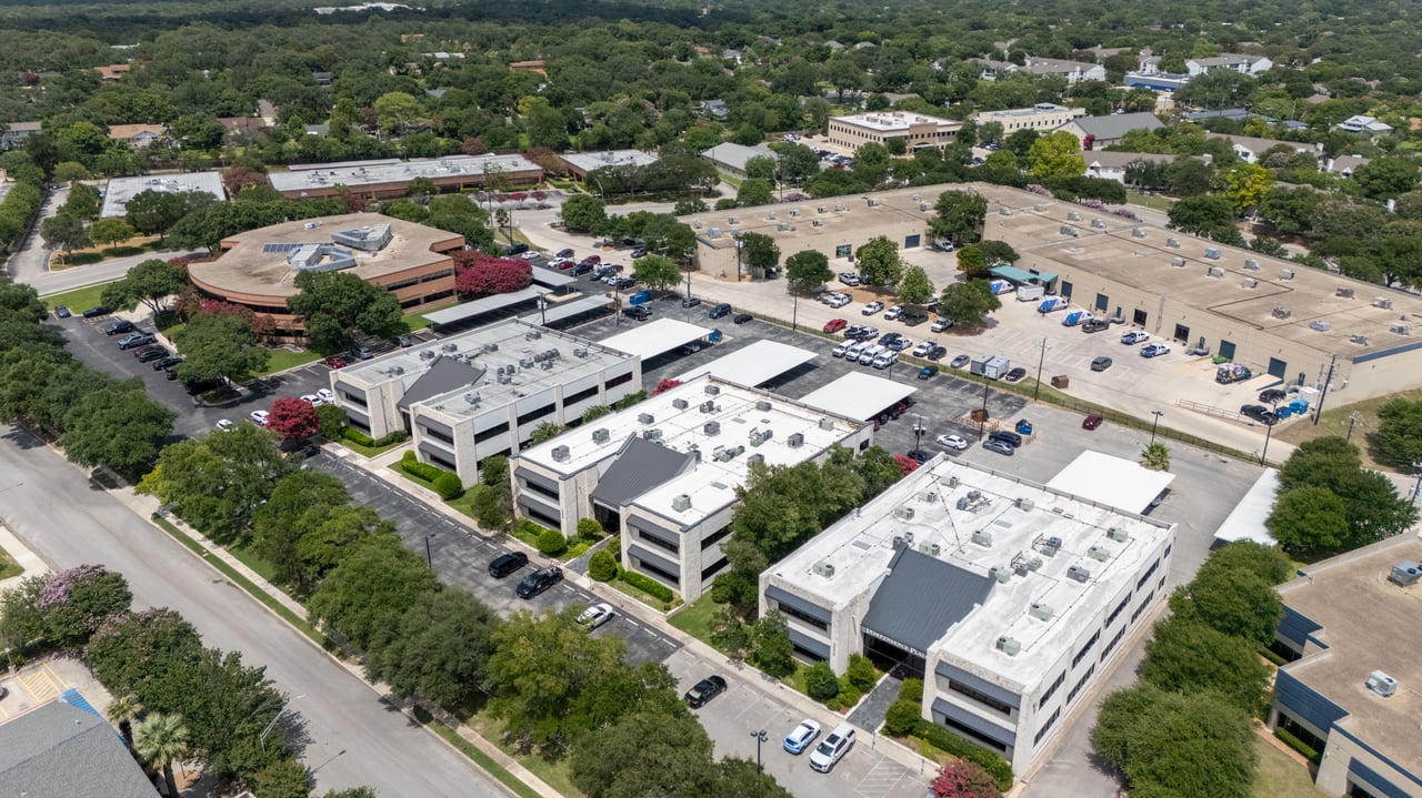 Independence Plaza I & II | Move-in Ready Spec Suites | For Lease