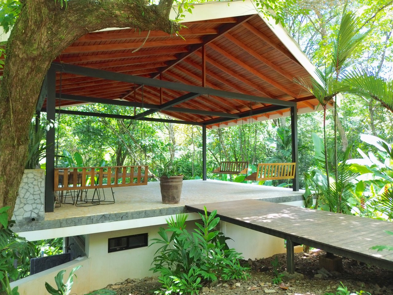 Huge Potential Perfectly Located Retreat Property