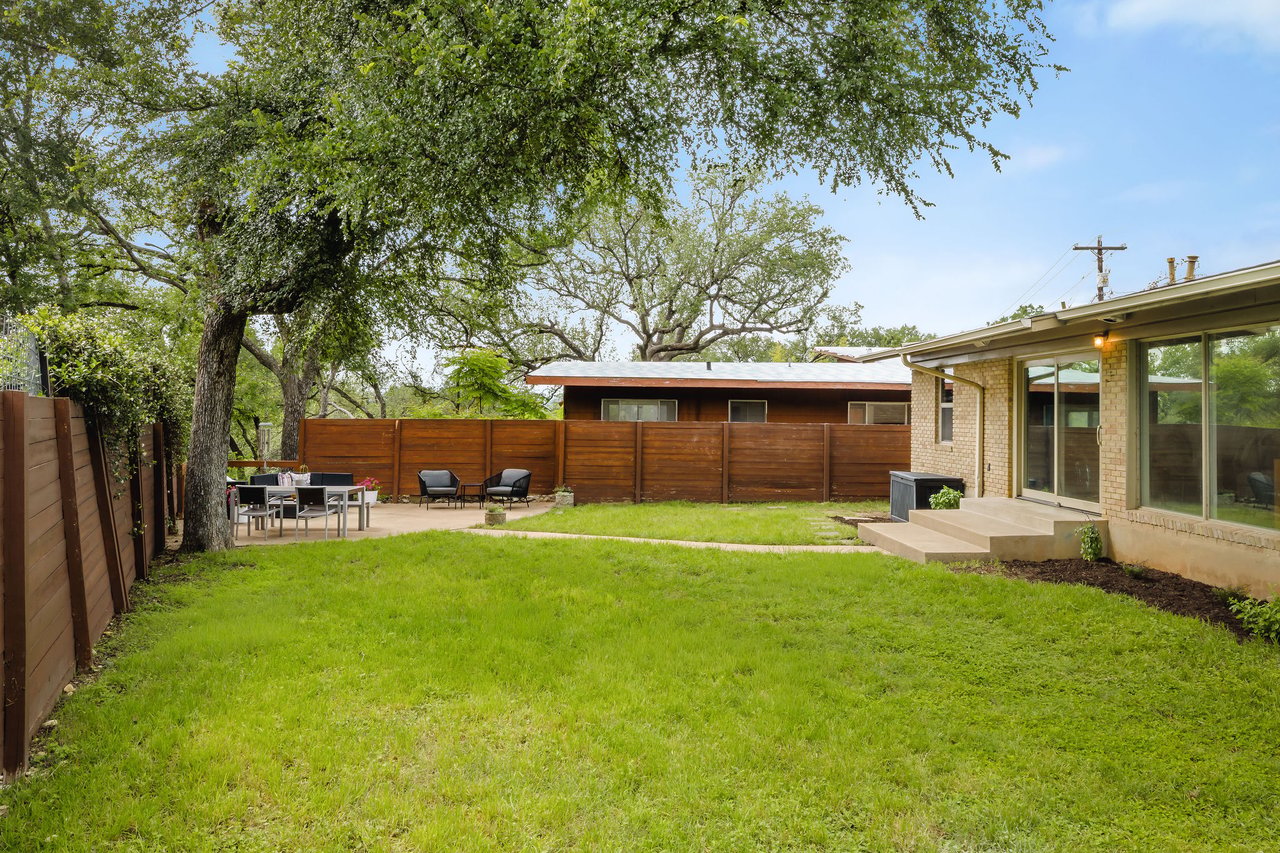 2003 Dexter AVE