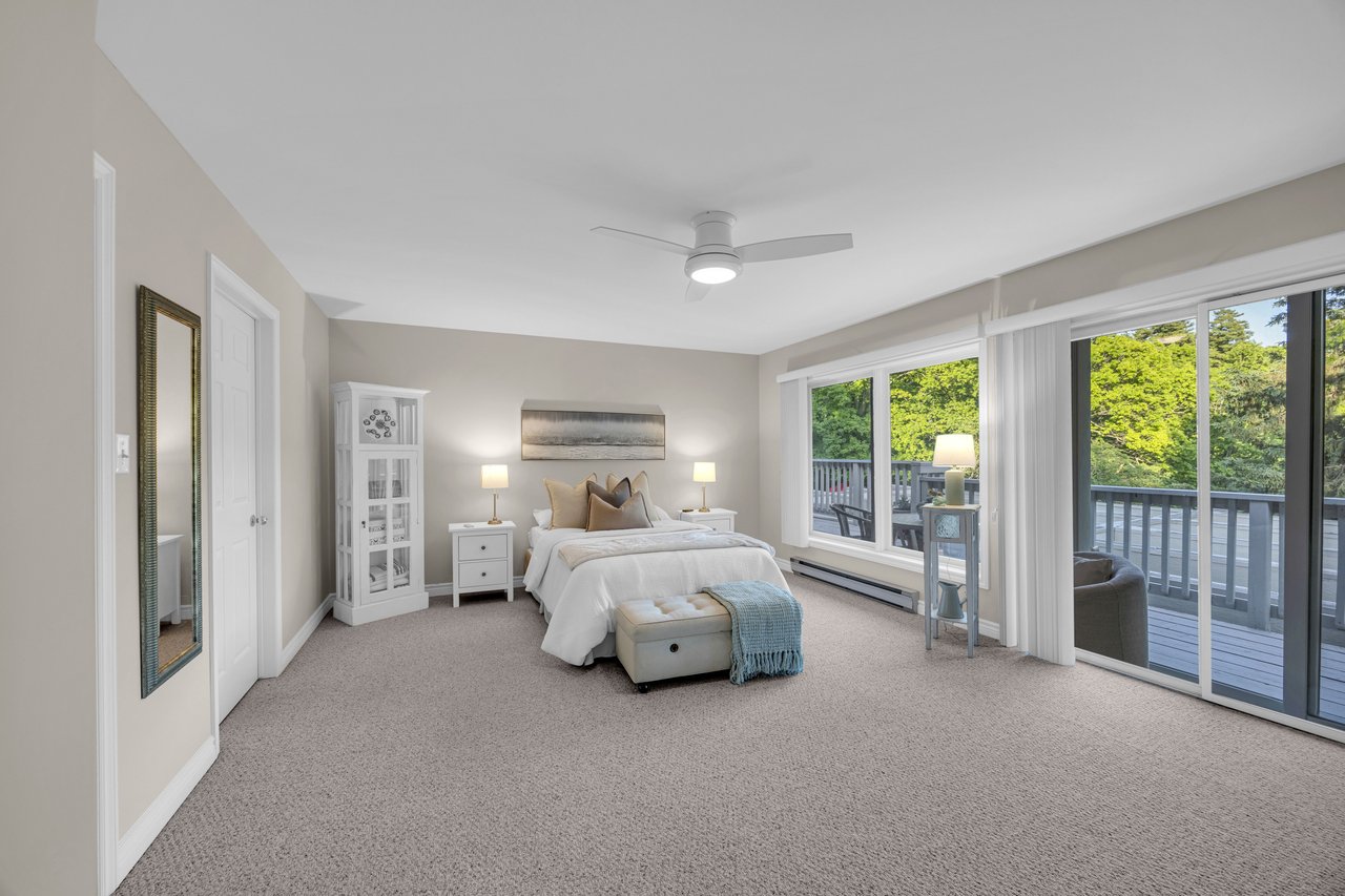 2360 8 Side Road, Burlington