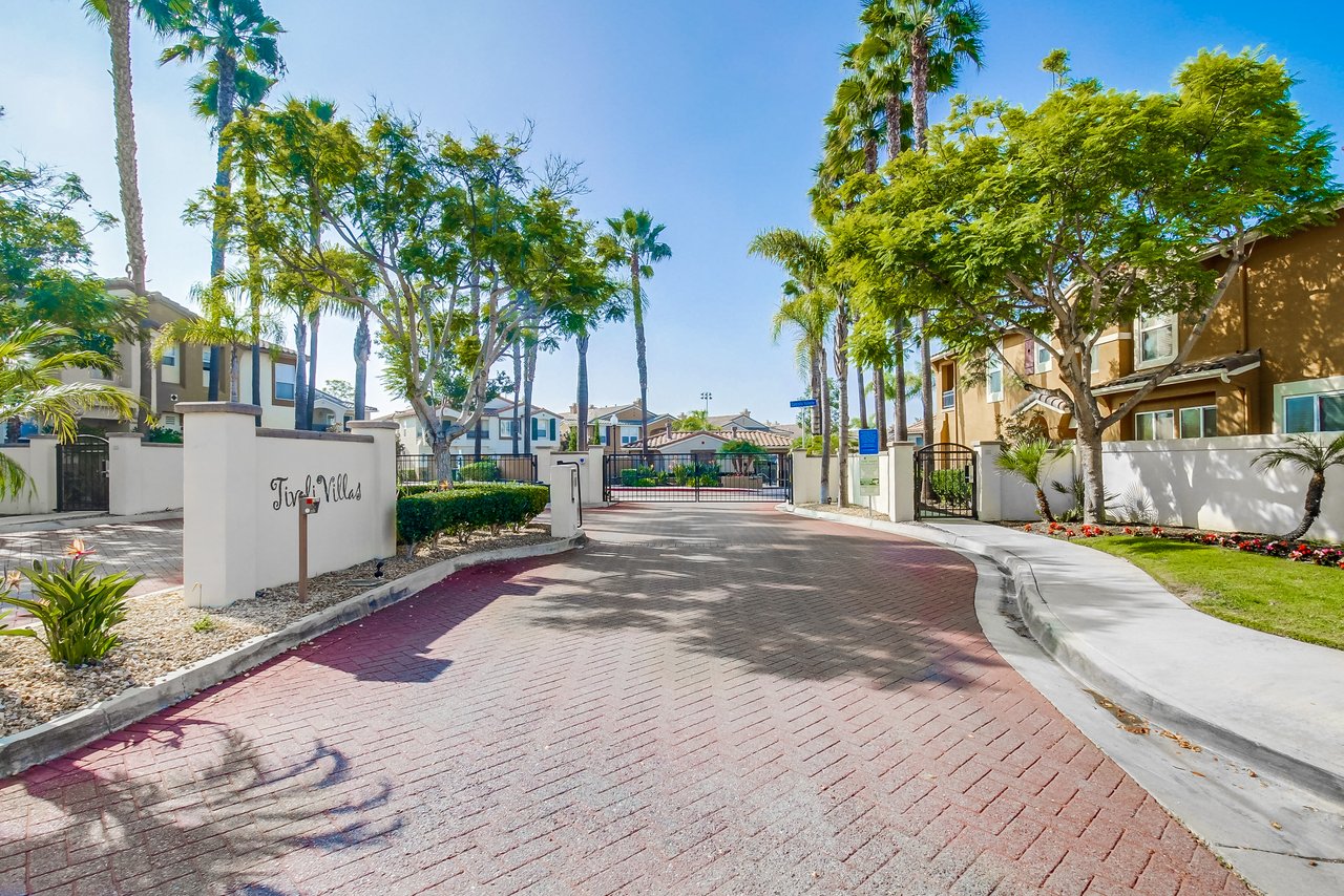 1340 Callecita Aquilla Norte