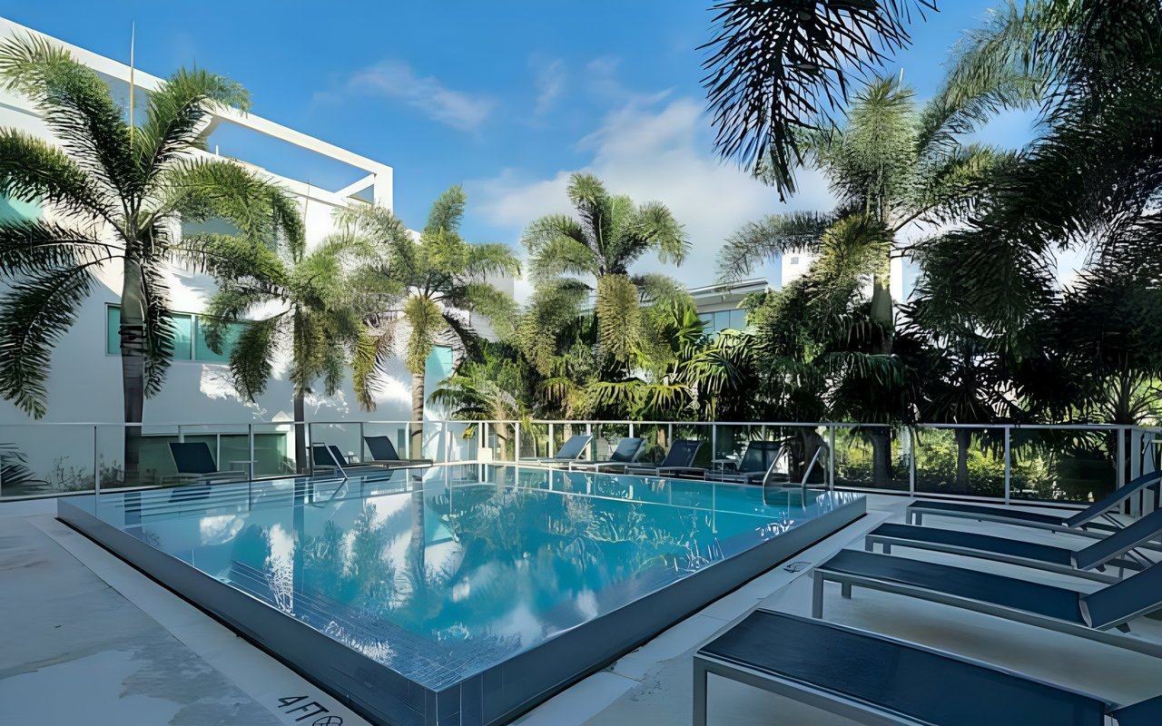 Josh Stein Lists Lincoln Road Loft!