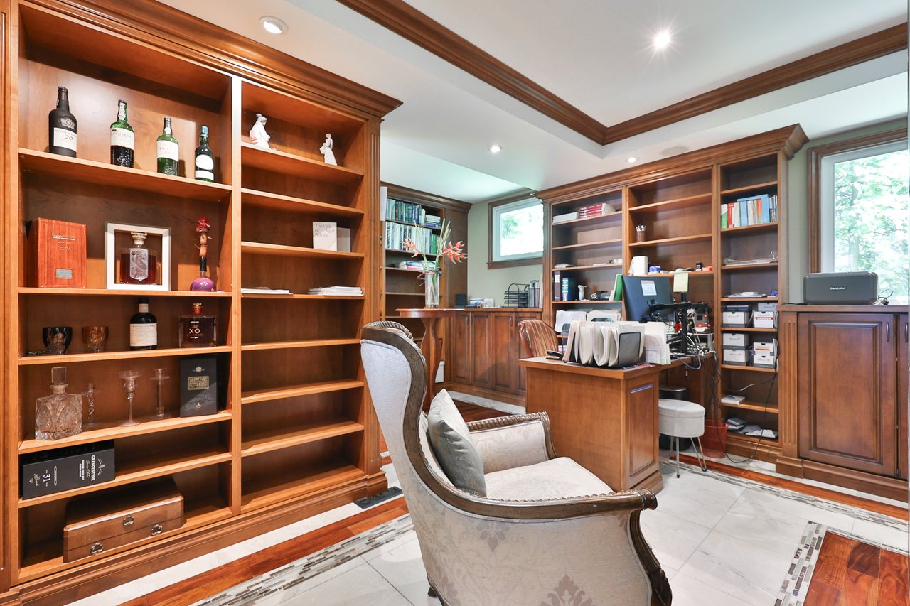 24 School Street, Waterdown