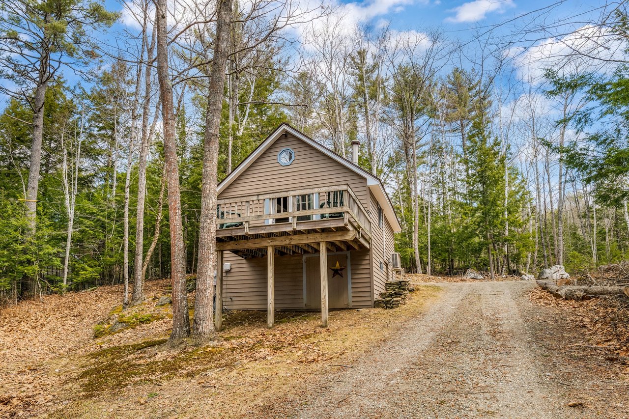 76 Cottage Shore Drive Holden, ME 04429-7003
