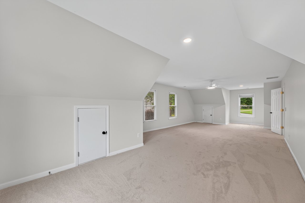 1635 Briers Chute