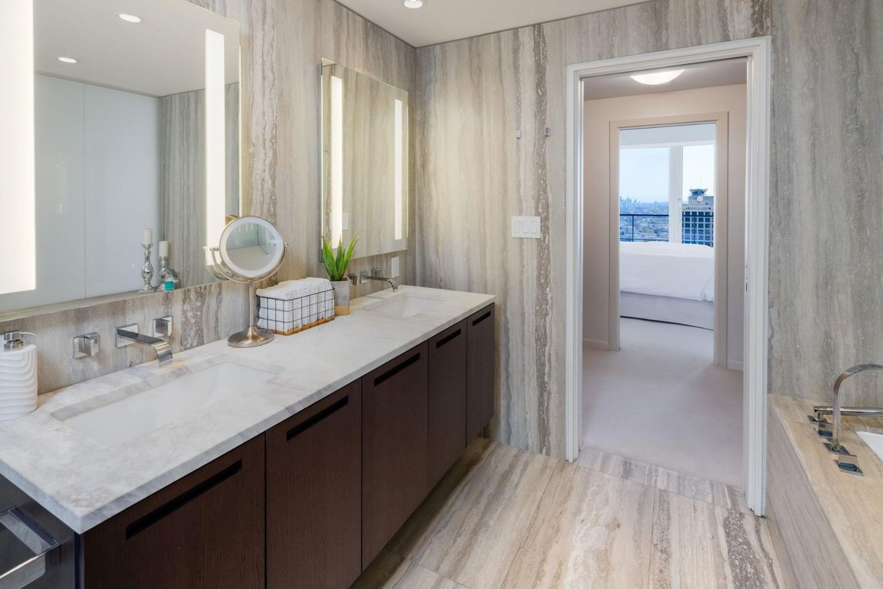 1011 W Cordova St, #4403