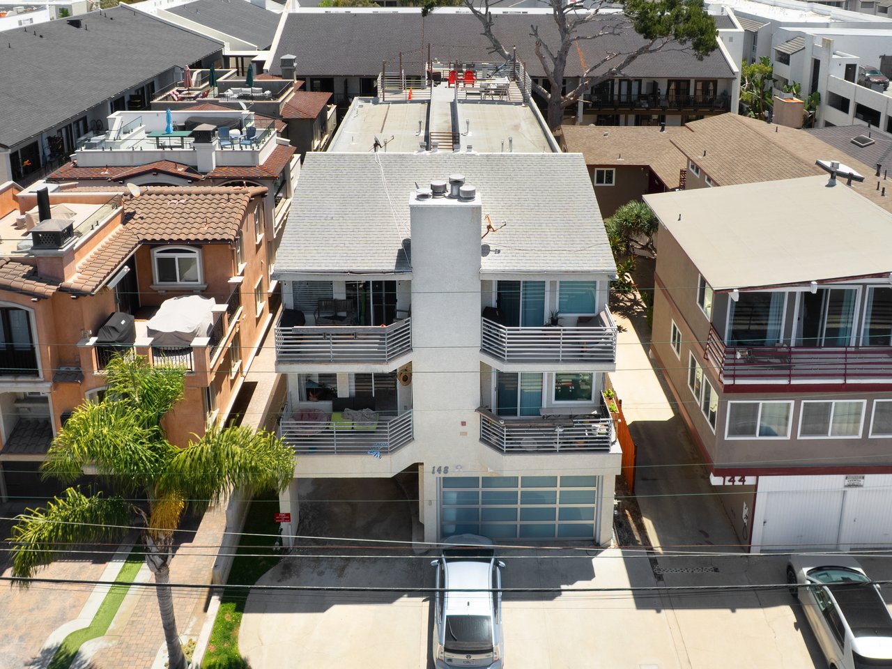148 Monterey Blvd - 5 Bedroom Apartment Building