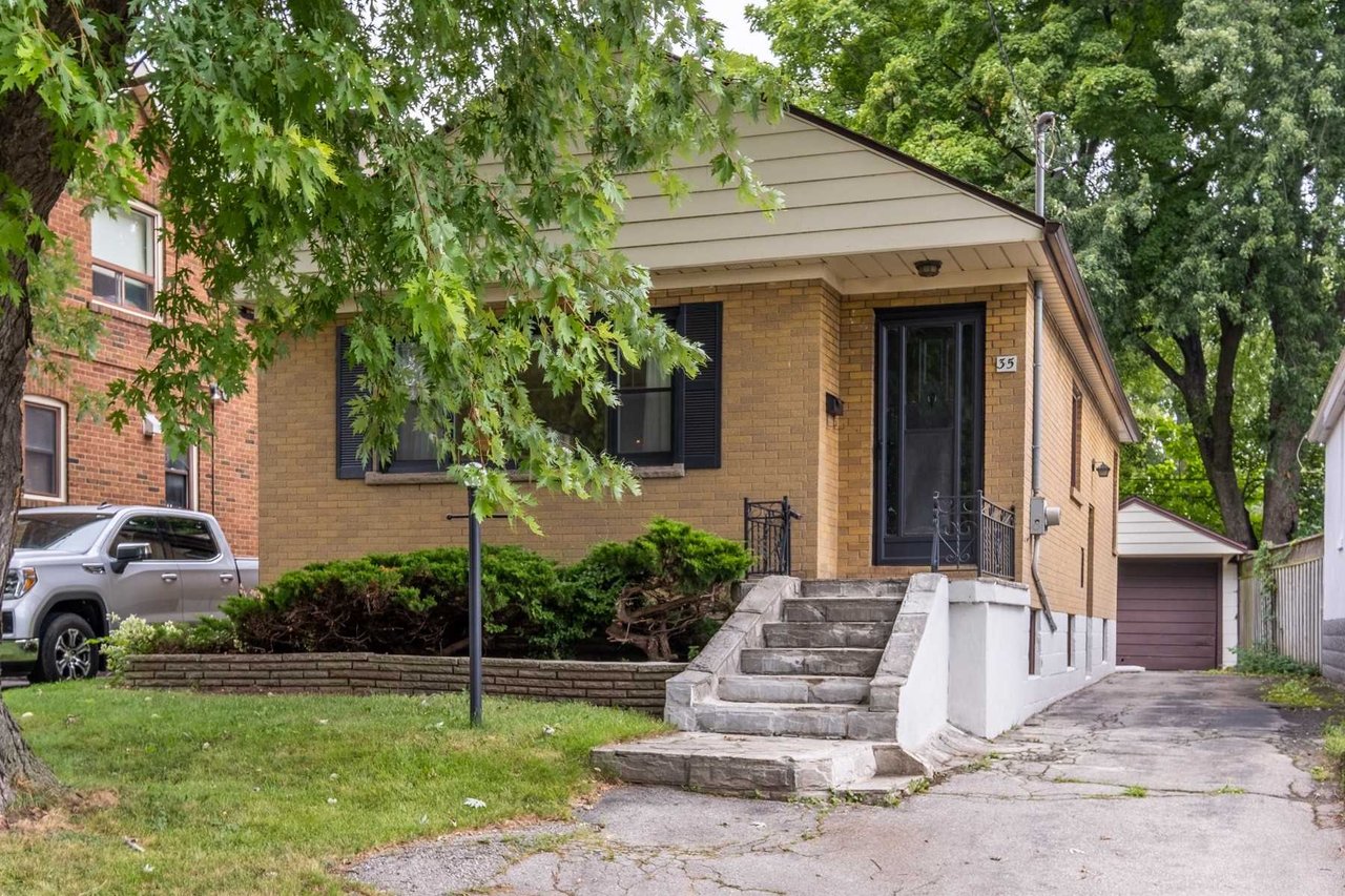 35 Sharpe St