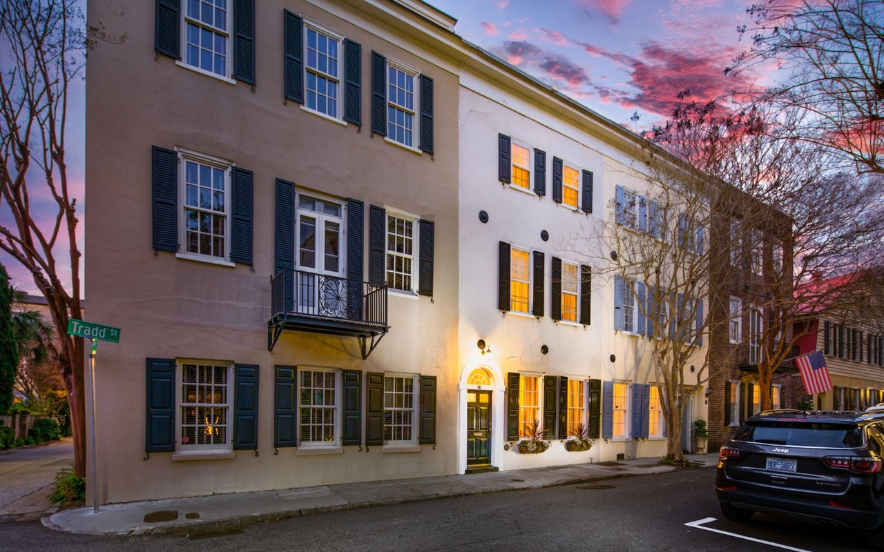 Low Maintenance South of Broad Home – 16 Tradd Street