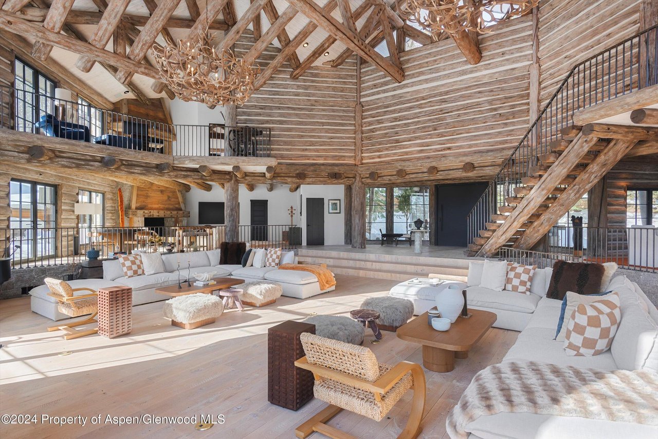 931 N Hayden Road