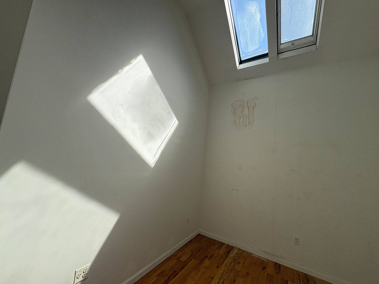 324 Melrose Street 4B