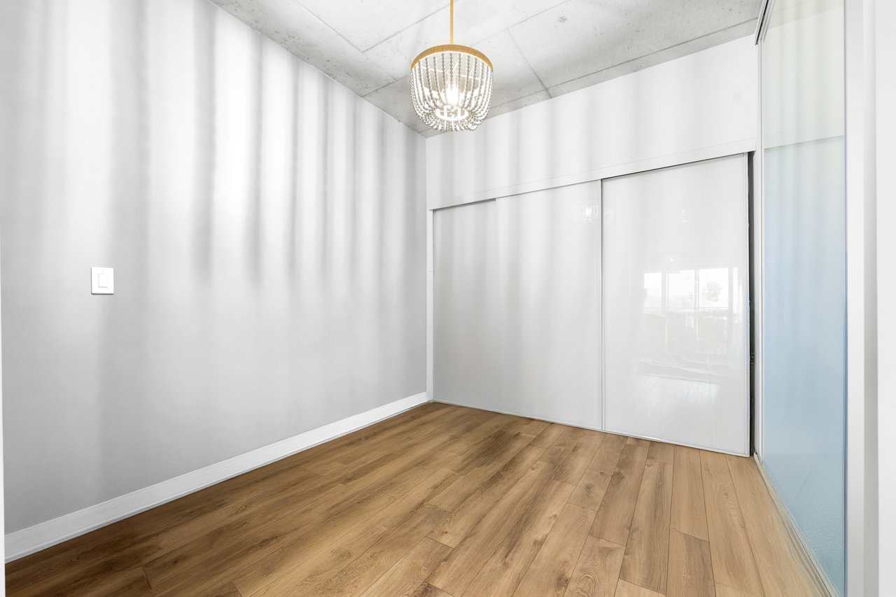 665 Queen Street East Suite 301