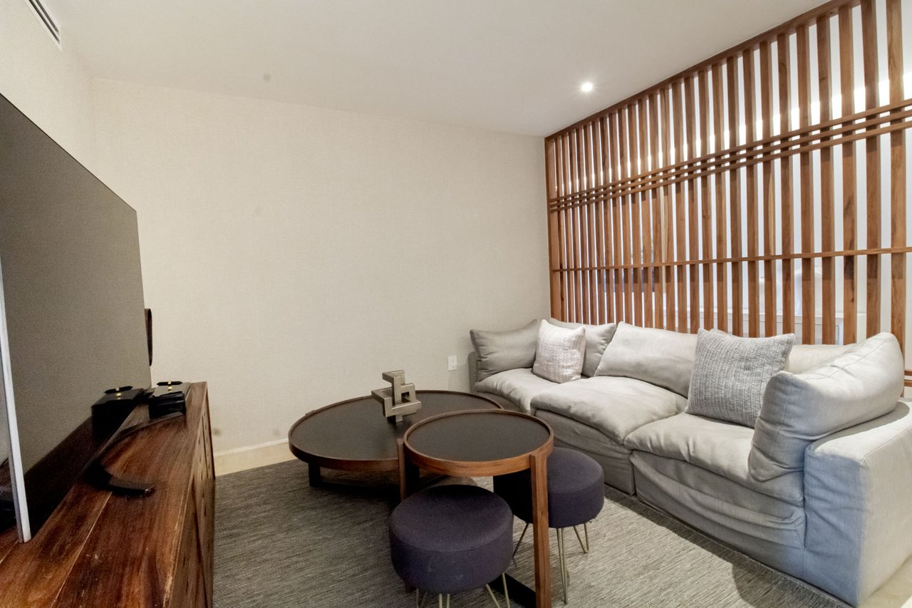 Penthouse | Antaal