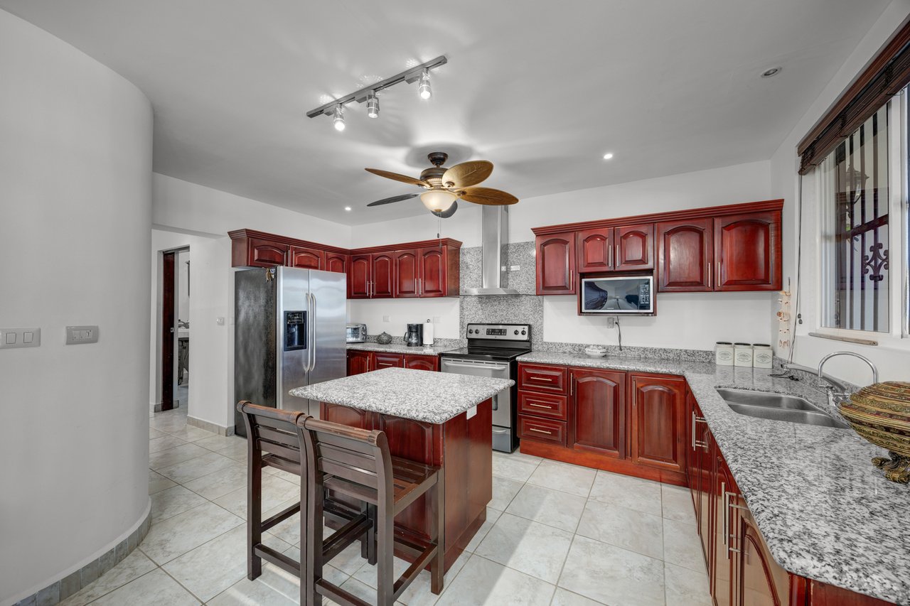 Beachfront El Destino #1A