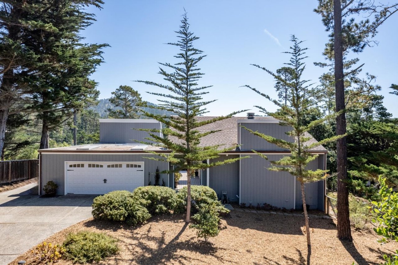25311 Outlook Drive