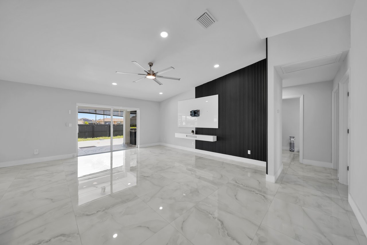 The Modern Flex Residence 