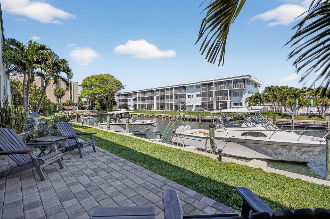 121 Wettaw Lane Ln #112