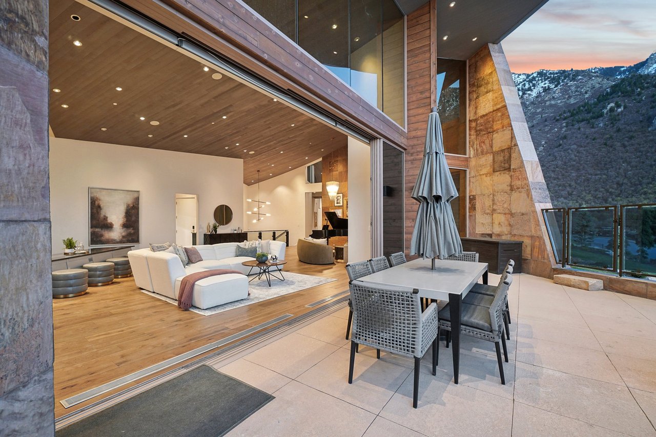 4141 E Canyon Estate Dr