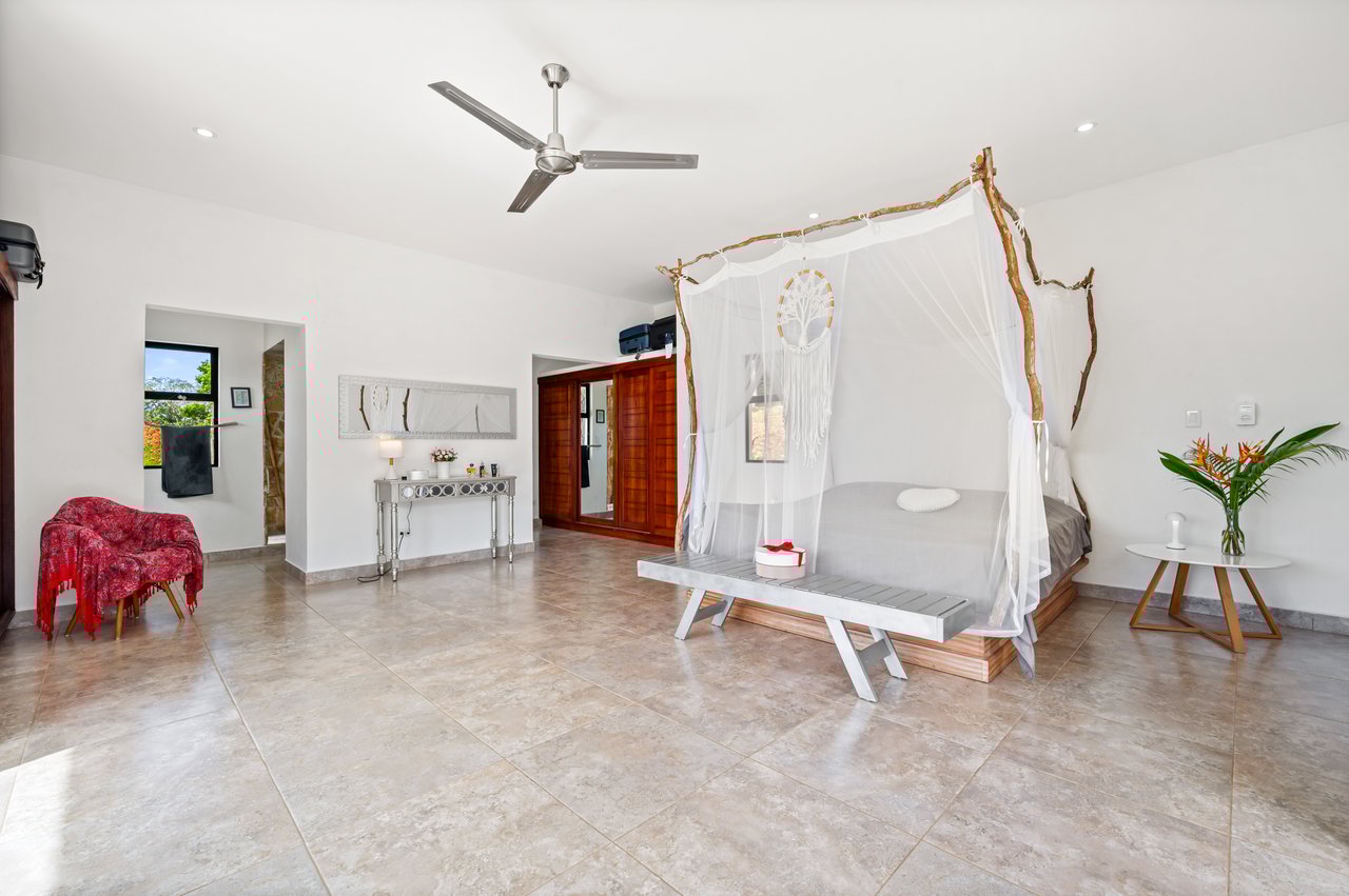 Mimi Lodge | Luxurious Mountain Retreat on 1.5 Acres Just 20 Minutes from Tamarindo