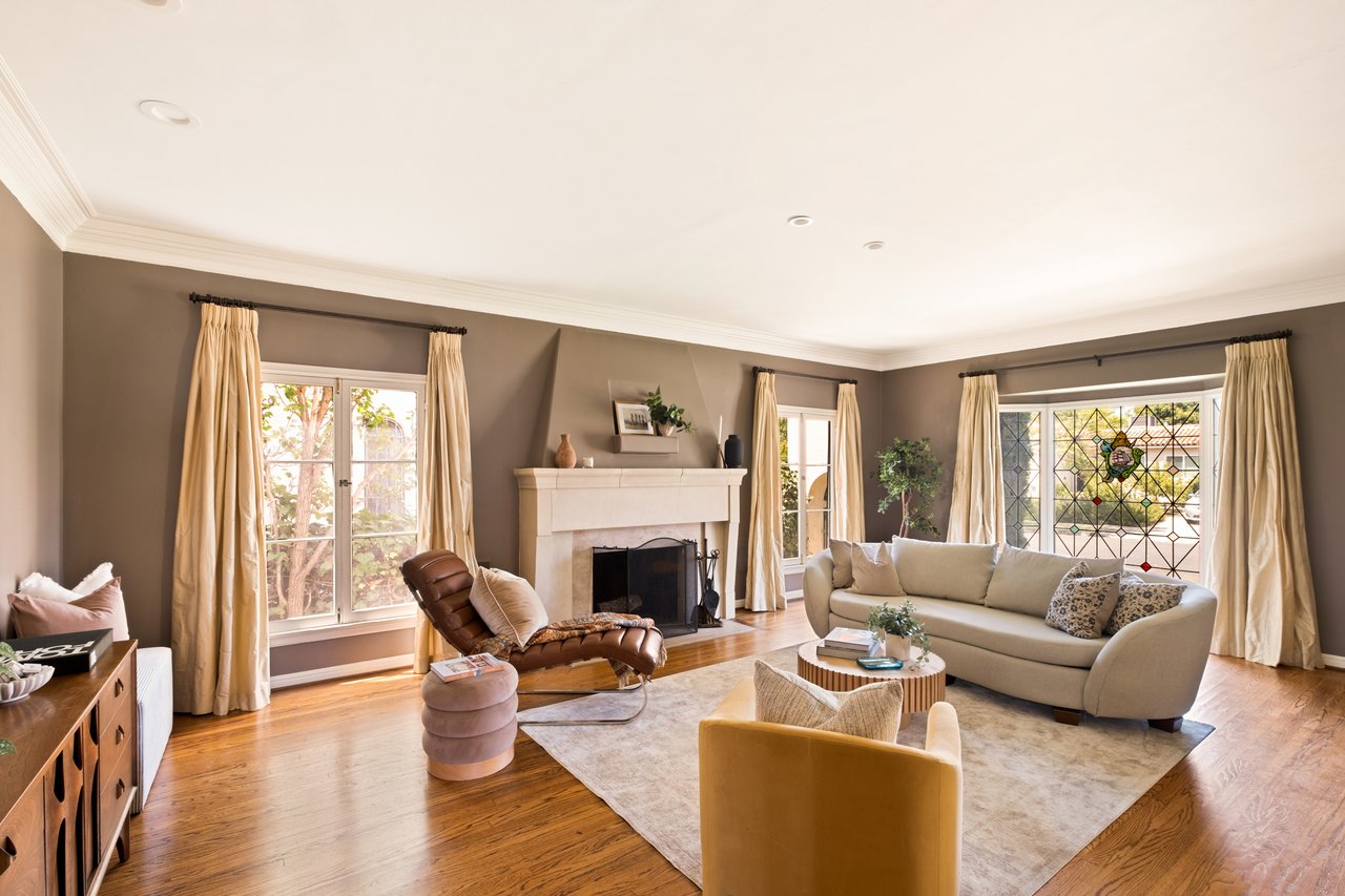6300 Lindenhurst Avenue, Beverly Grove