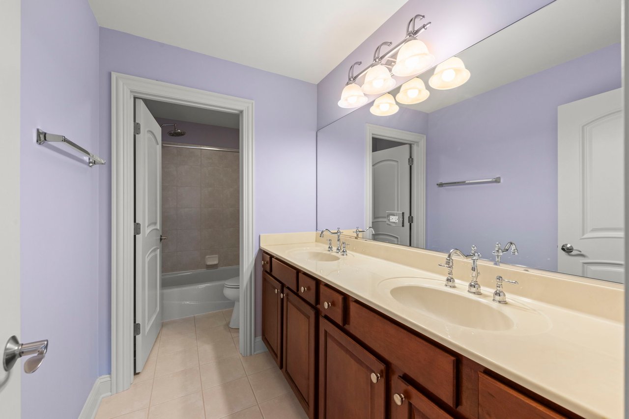 1197 Stonebriar Ct