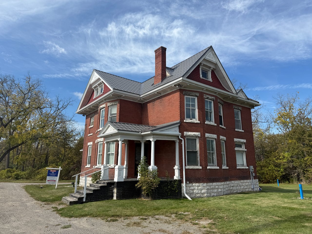 415 Davis Drive 1, Newmarket