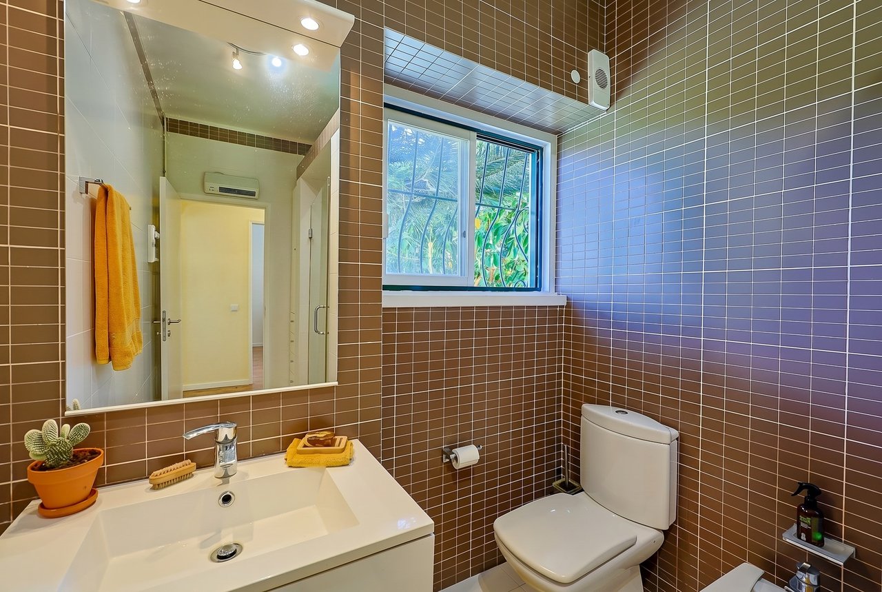 Exclusive Family Villa with Expansive Gardens Near Sintra’s UNESCO Heritage Centre