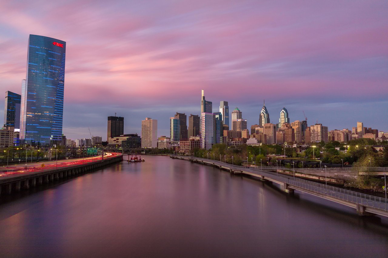 doctor-philadelphia-skyline