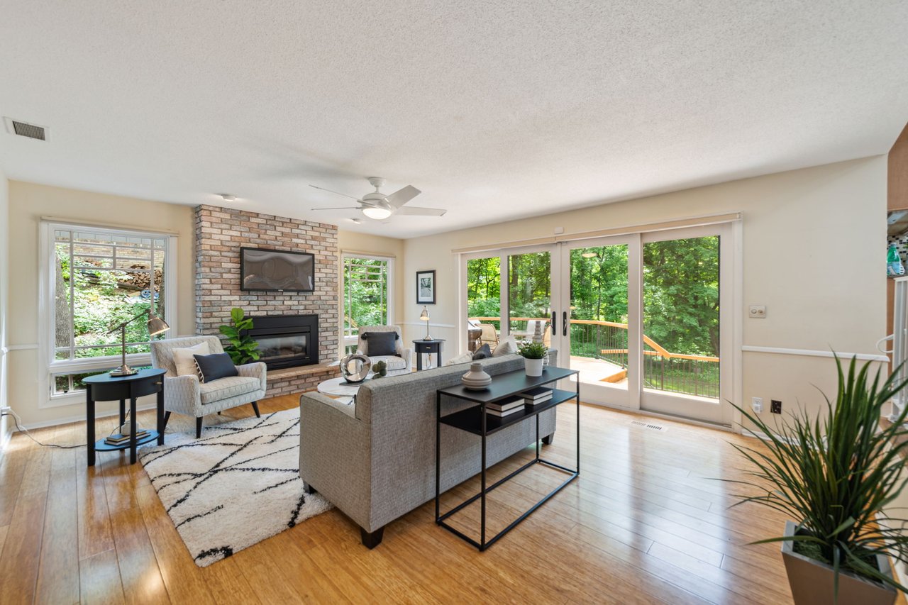 10224 Wildwood Rd