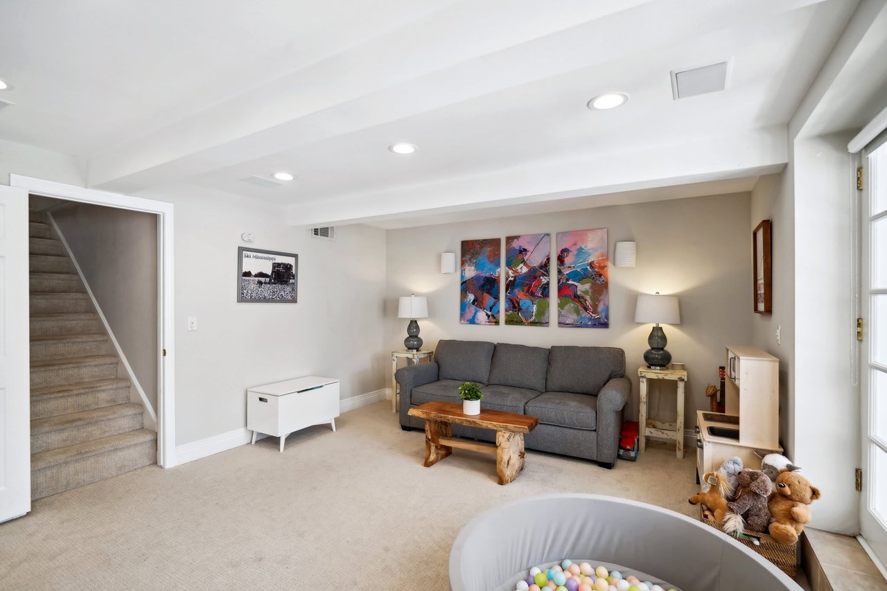 3108 N Poinsettia Avenue