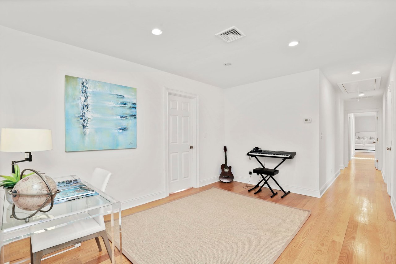 8 Marion Road