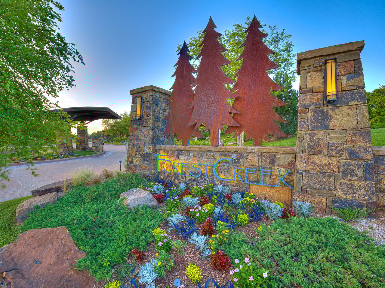 Forest Creek Estates in Edmond Oklahoma - Build Your New Luxury Home in this Sought After Gated Addition - Wyatt Poindexter - The Agency