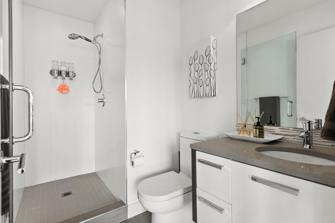 408 13 Street NW Unit: 3