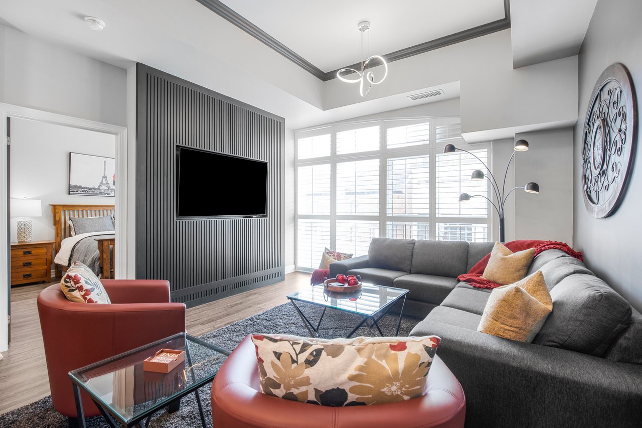 360 Pearl Street #201