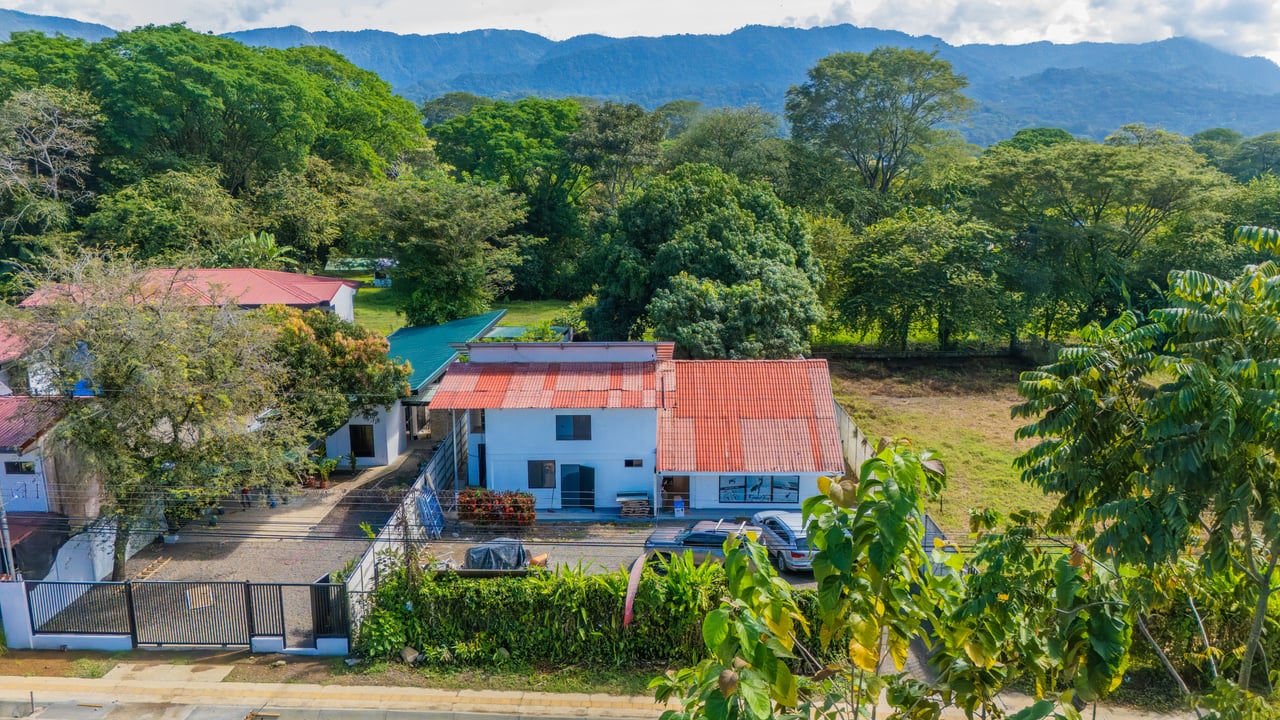 Apartments within Walking Distance to the Beach In Uvita – 0.21 Acres