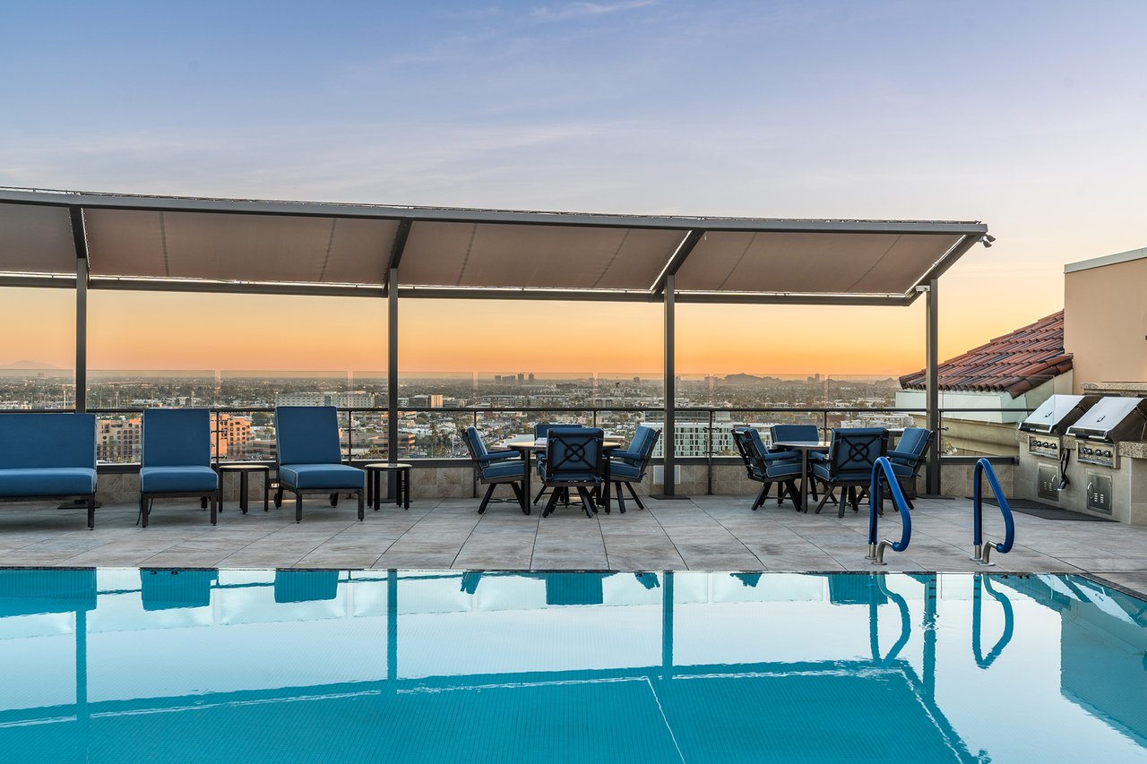 7181 E Camelback Road 1202