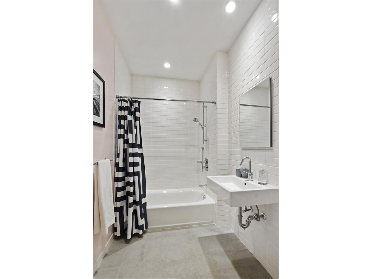 LOFT 25, 420 W 25th St, 6C