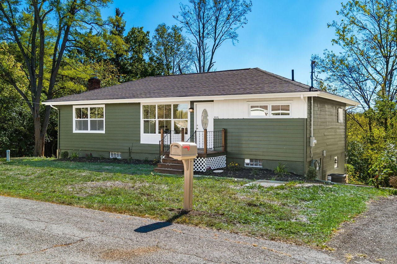 7025 Iris Drive, Grove City, OH 43123