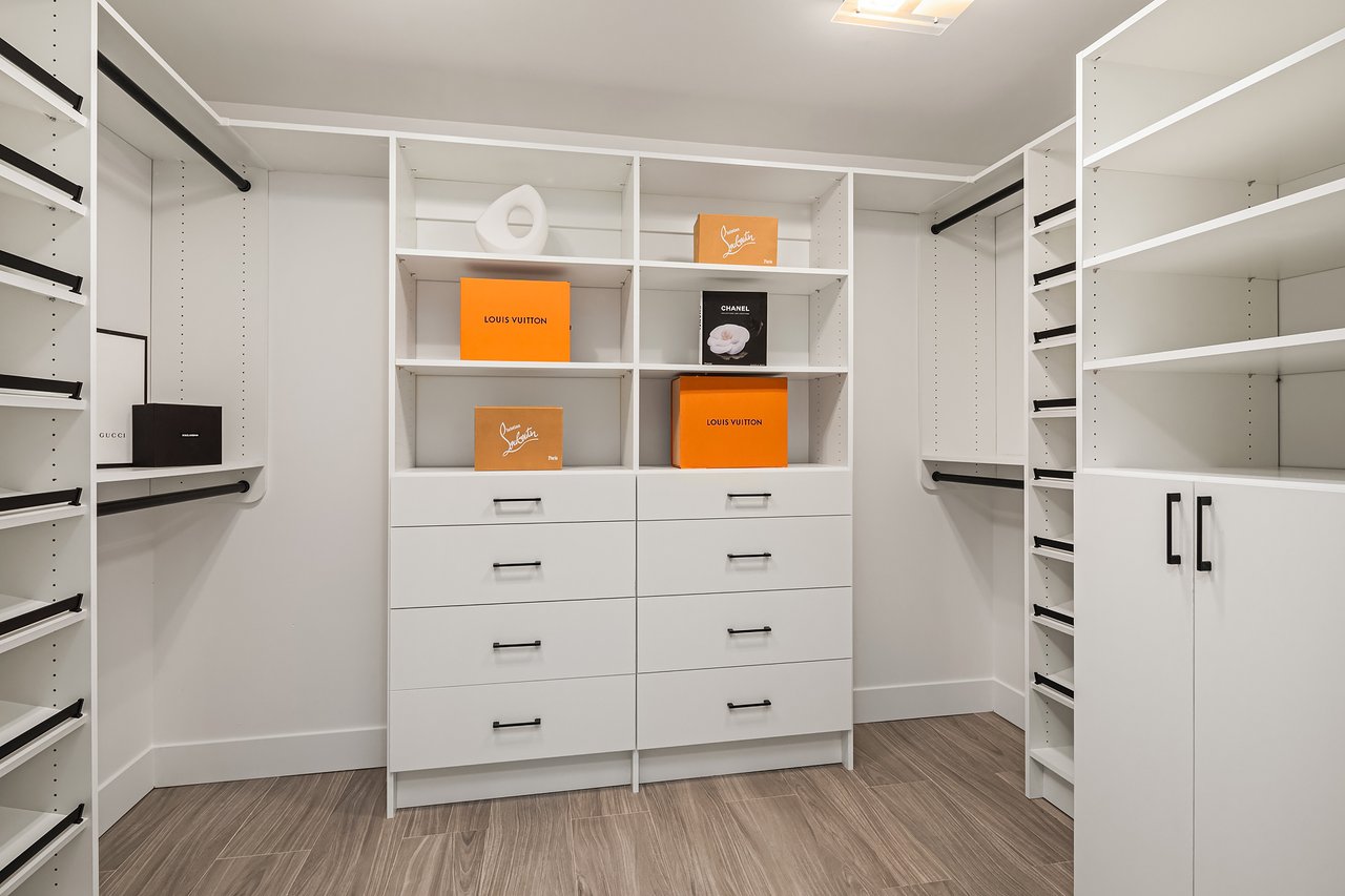 10517 NE 46th Street